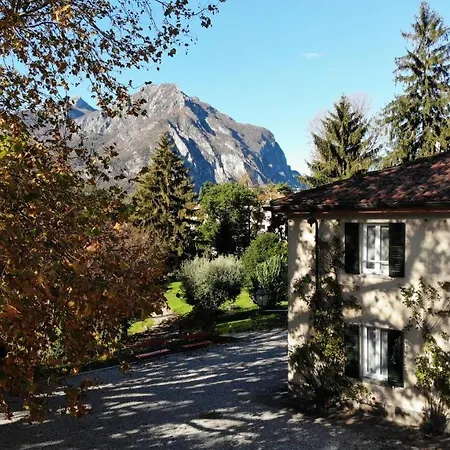 La Casa Nel Parco 招待所 *